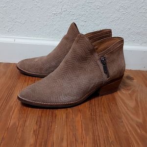 Lucky Brand Cream Booties
